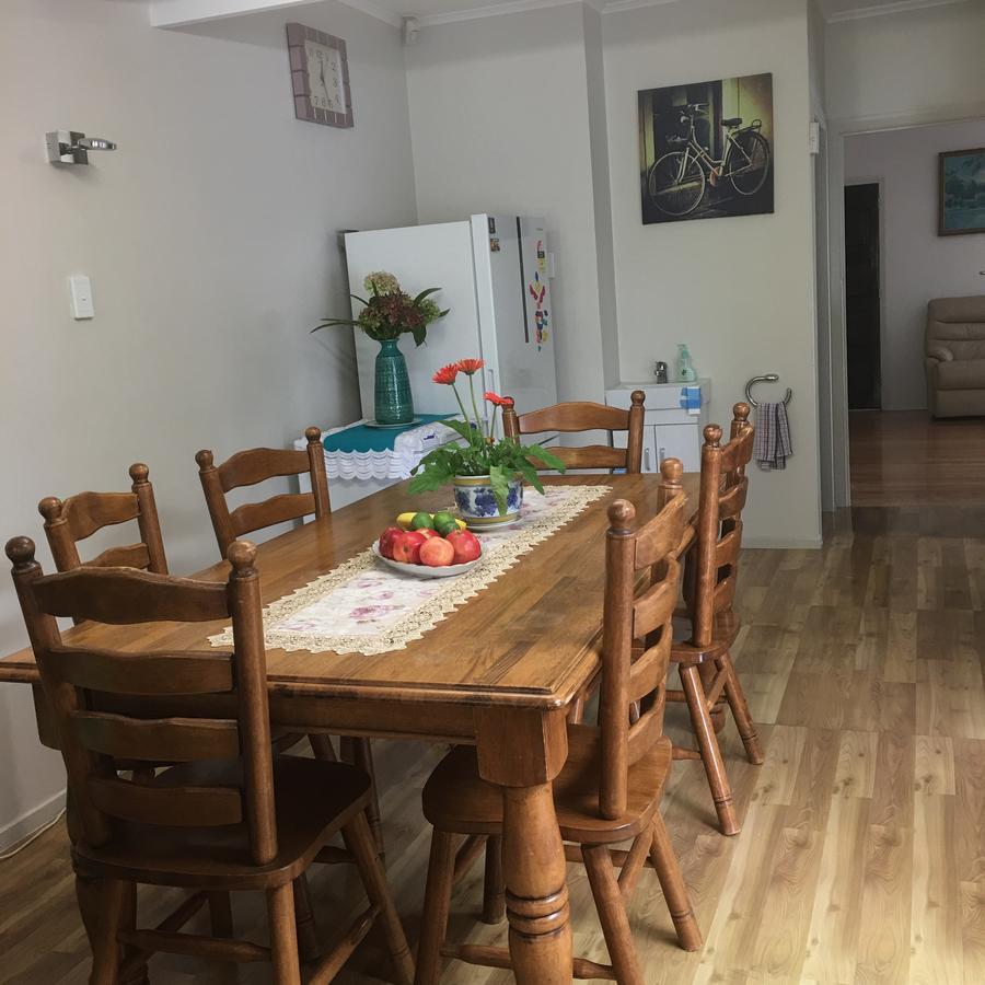 At Homestay Auckland Buitenkant foto