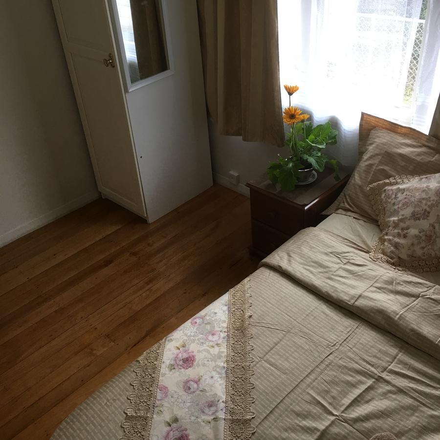 At Homestay Auckland Buitenkant foto