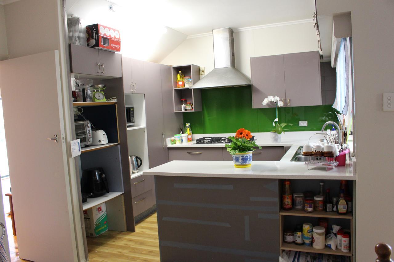 At Homestay Auckland Buitenkant foto